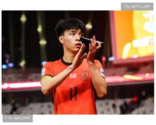 年轻天才闪耀赛场，引领球队迈向辉煌新篇章