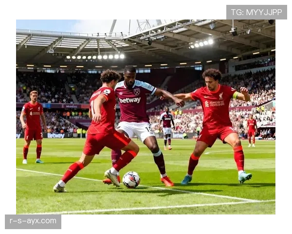 索博斯洛伊状态回暖，中场核心实力助球队冲击新高峰