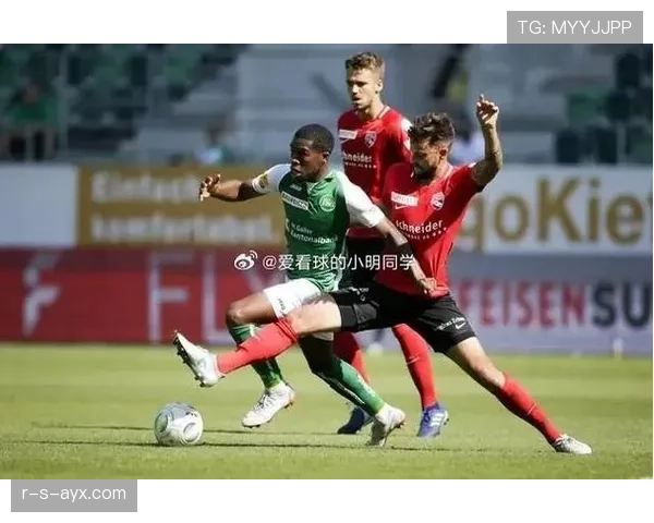 不来梅中场组织能力持续提升,近期比赛表现稳健 不来梅中场组织能力持续提升,近期比赛表现稳健