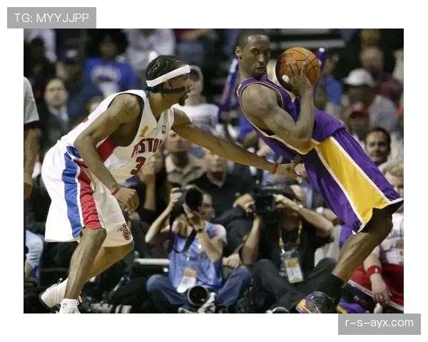 科比背身单打胜詹姆斯 中距离效率更高